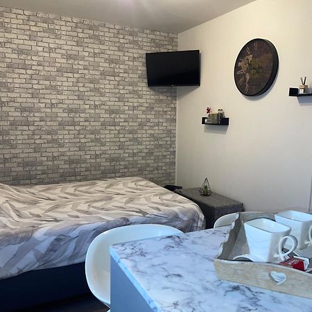 Appartement Residence Theatre ซ็องส์ ภายนอก รูปภาพ